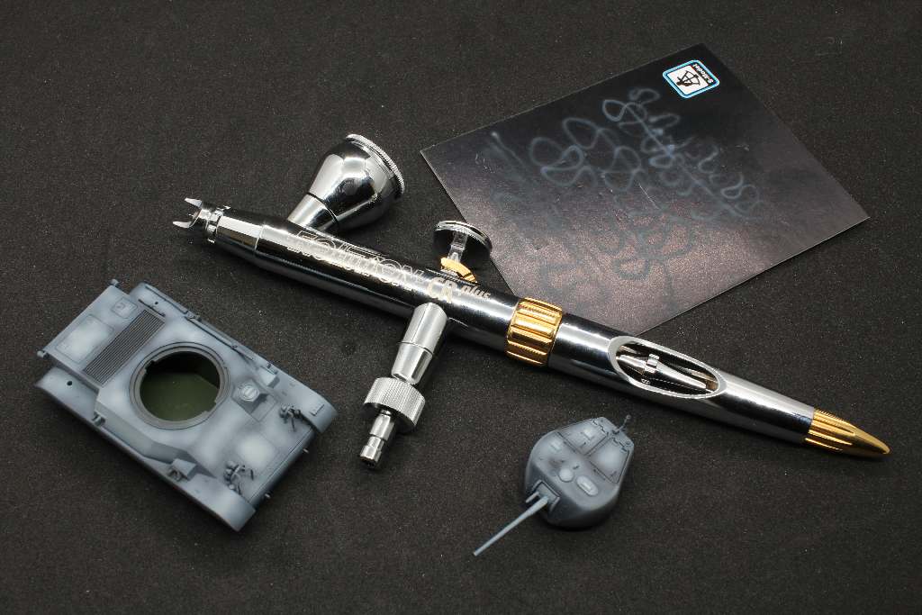 Jemný nástřik rozbití ploch