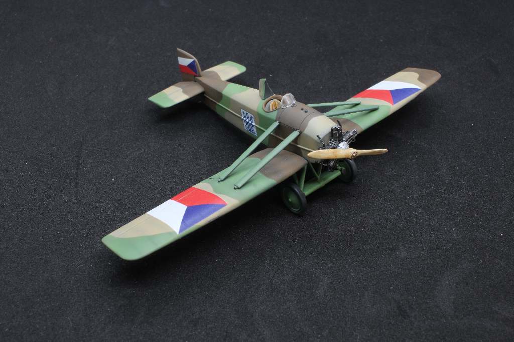 Model z&nbsp;patláku