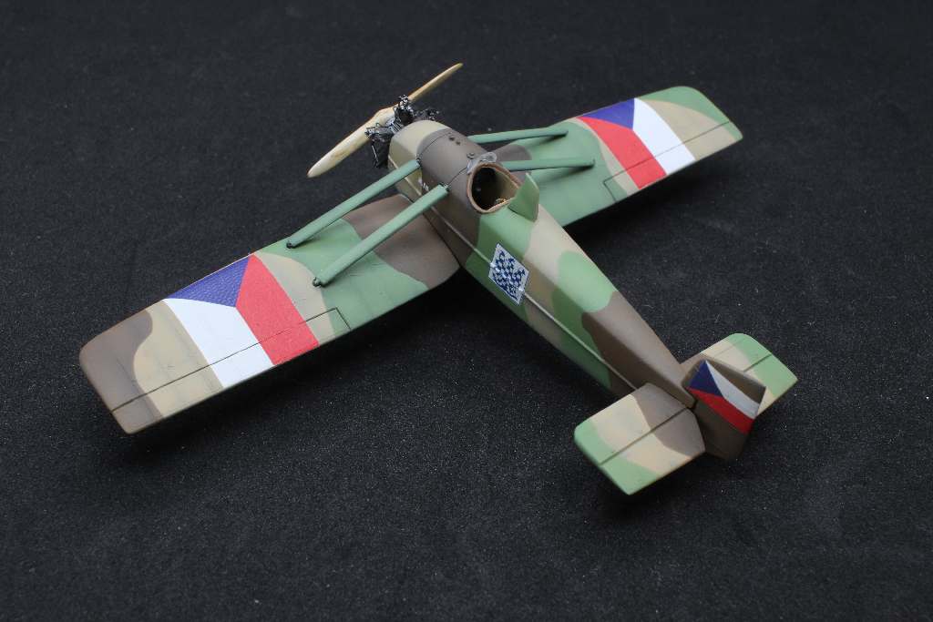 Model z&nbsp;patláku