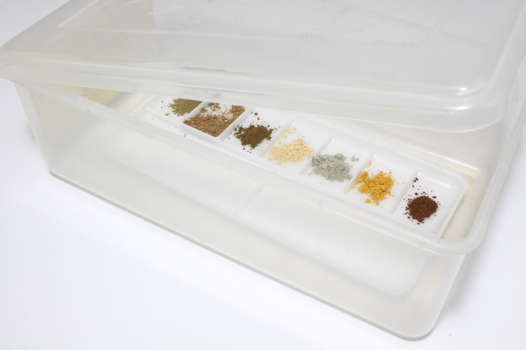 Uzavíratelná nádoba