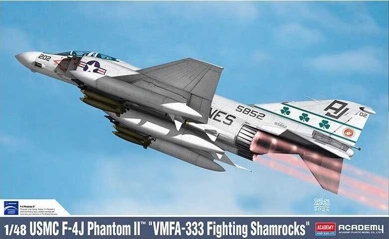 Academy - 12356 - USMC F-4J Phantom II VMFA-333 Fighting Shamrocks 1:48