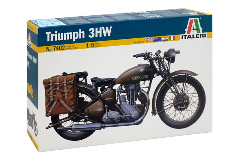Italeri - 7402 - TRIUMPH 1:9