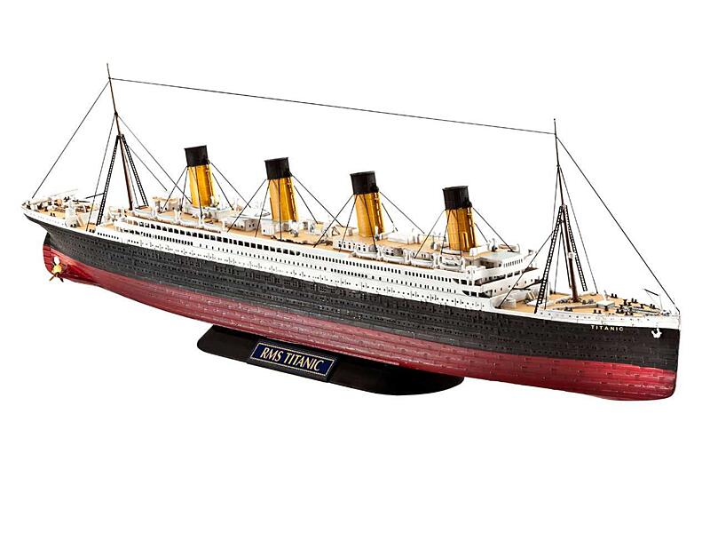 Revell - 05210 - R.M.S. TITANIC 1:700